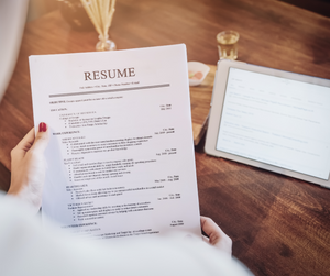 Redacción y diseño de resumé en español